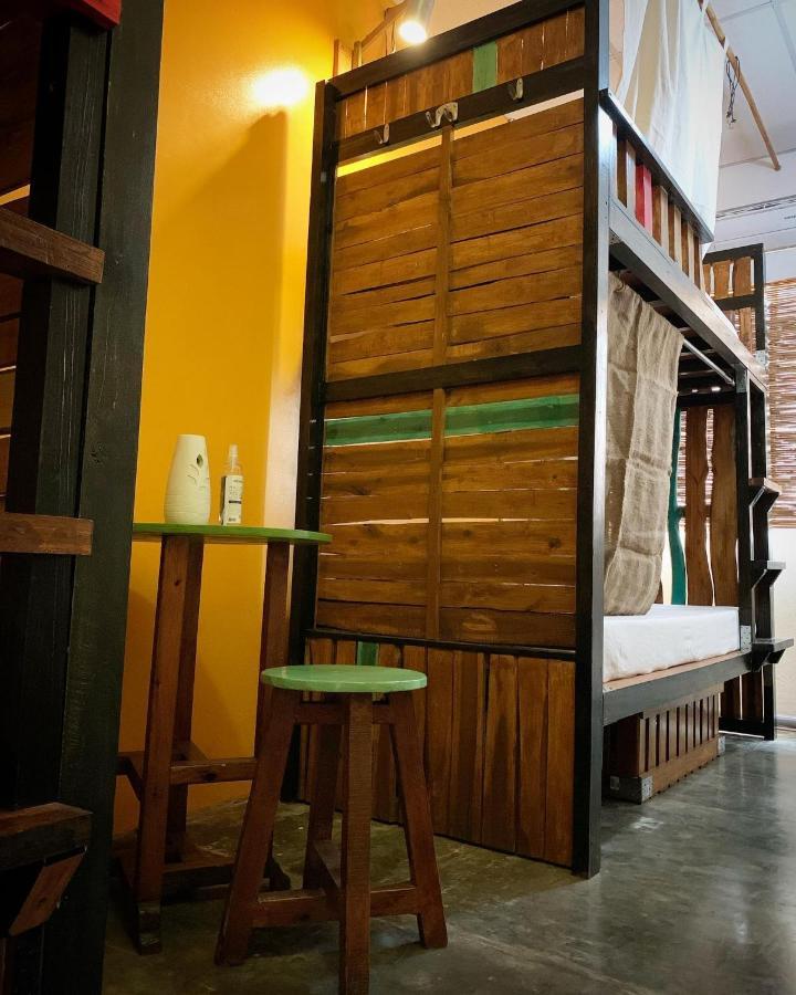 Moon Fools Hostel Panglao Esterno foto
