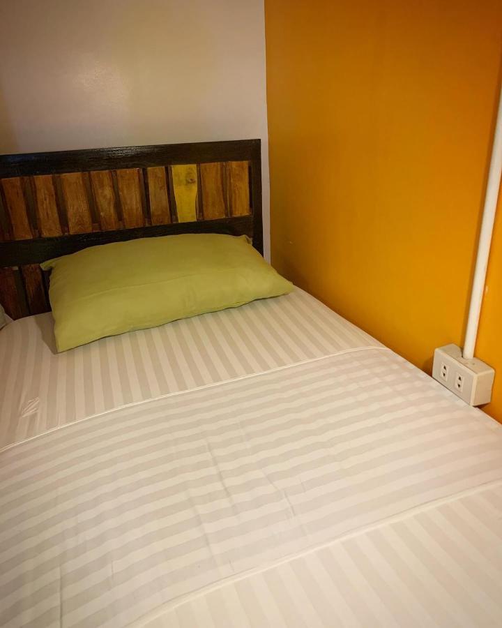 Moon Fools Hostel Panglao Esterno foto