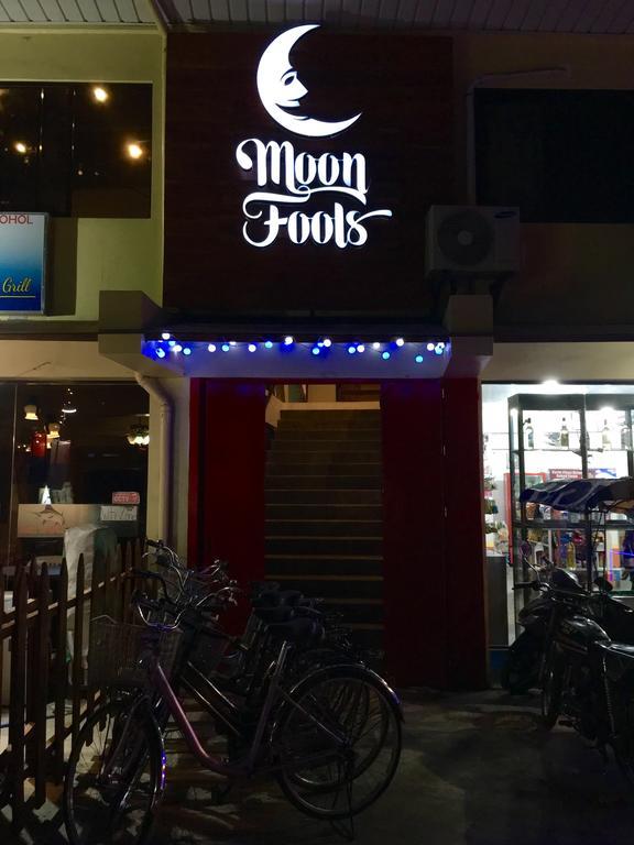 Moon Fools Hostel Panglao Esterno foto