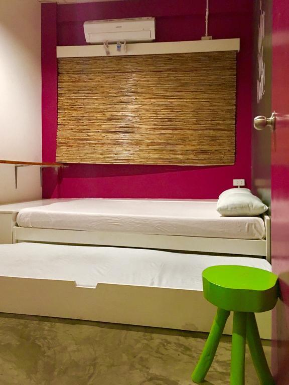 Moon Fools Hostel Panglao Esterno foto